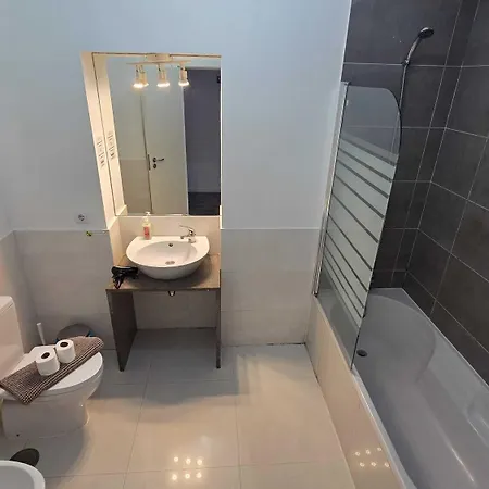 Cais Do Sodre (adults Only) *